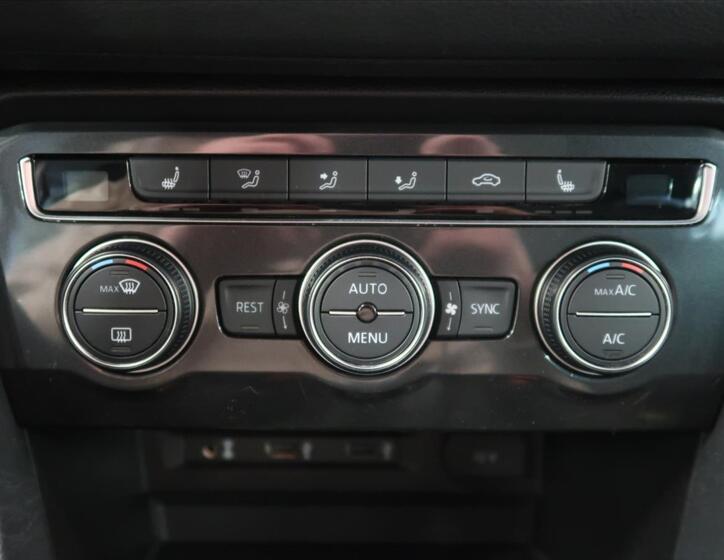 Volkswagen Tiguan 24