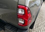 Toyota Hilux 11