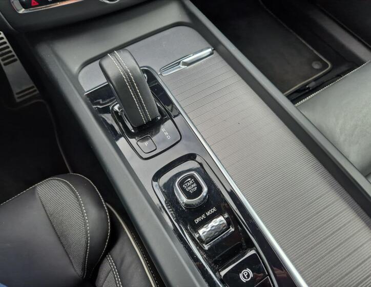 Volvo XC60 17
