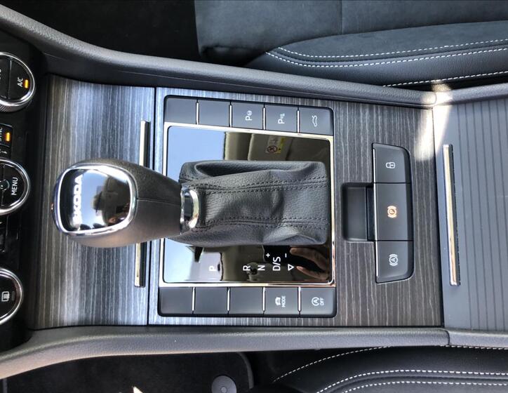 Škoda Superb 21