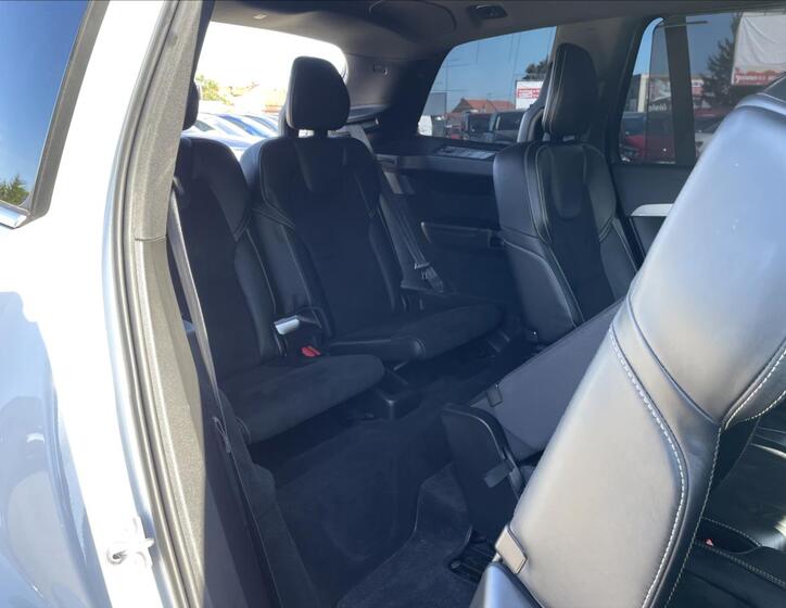 Volvo XC90 34