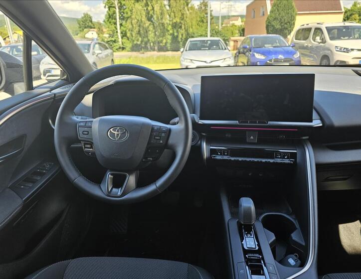 Toyota C-HR 6