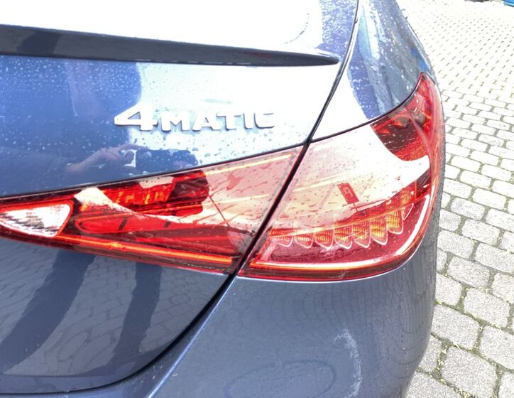 Mercedes-Benz Třídy C 9