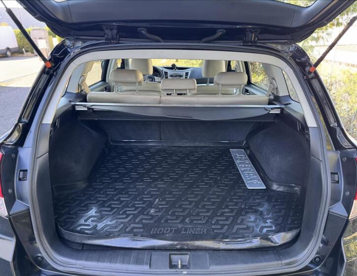 Subaru Legacy 13