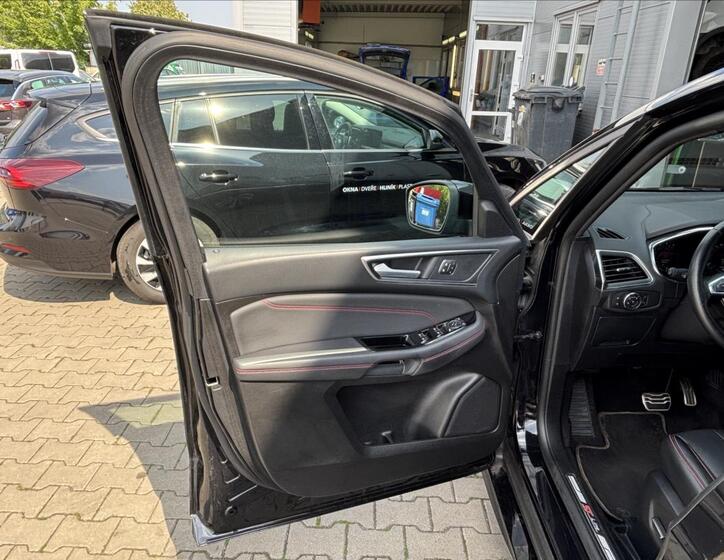 Ford S-MAX 21