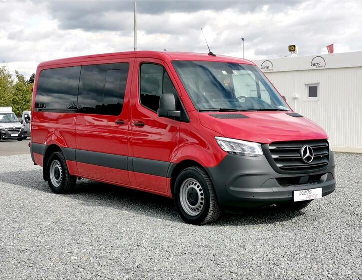 Mercedes-Benz Sprinter 2