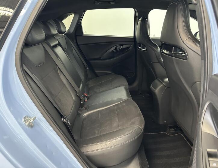Hyundai i30 27