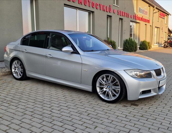 BMW Řada 3 2