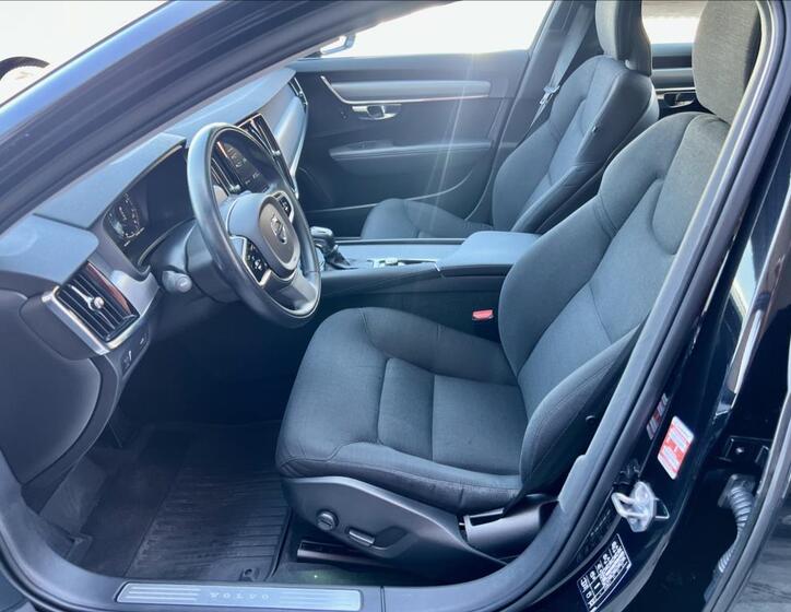 Volvo V90 11