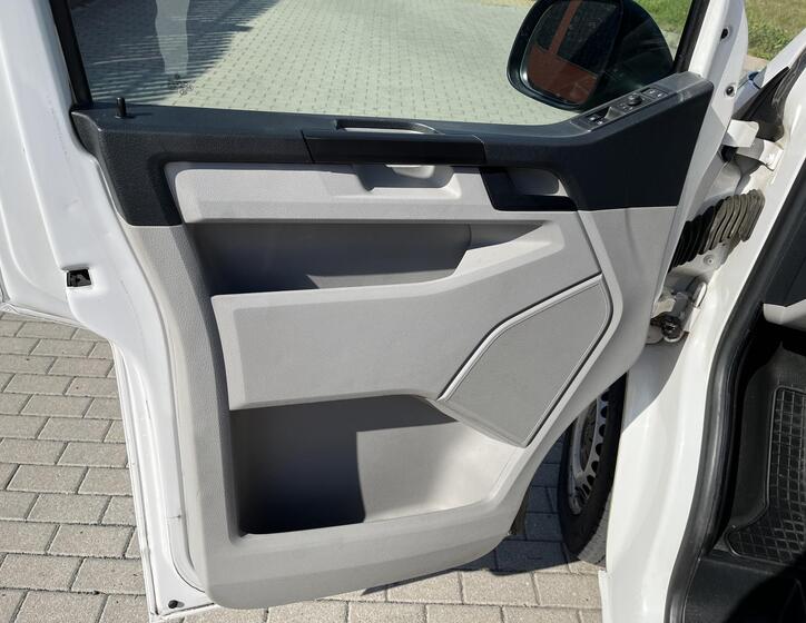 Volkswagen Transporter 11
