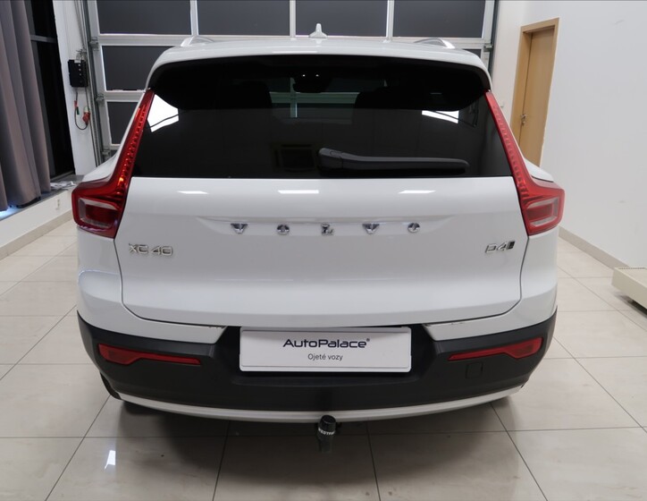Volvo XC40 5
