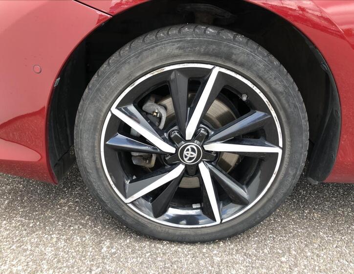 Toyota Auris 22