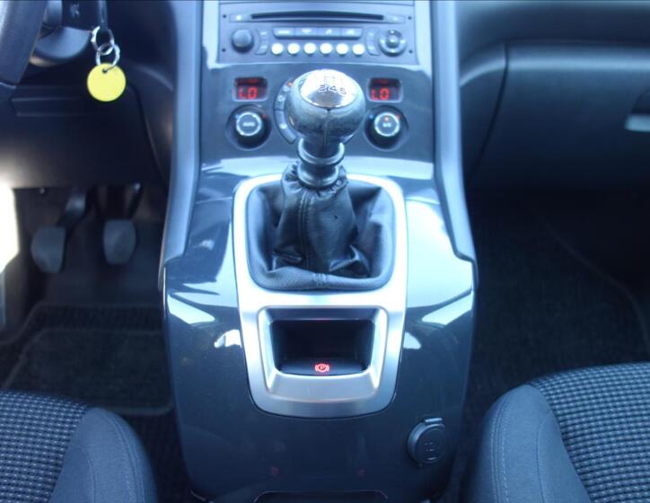 Peugeot 5008 21