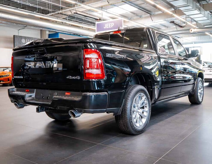 Dodge RAM 9