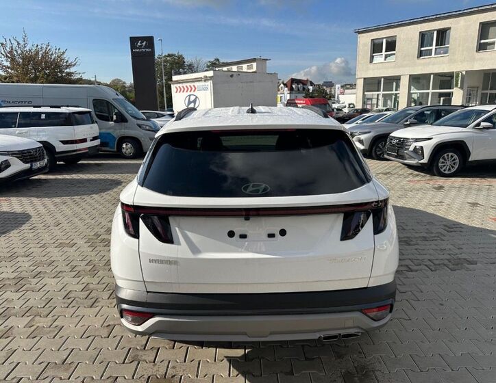 Hyundai Tucson 4