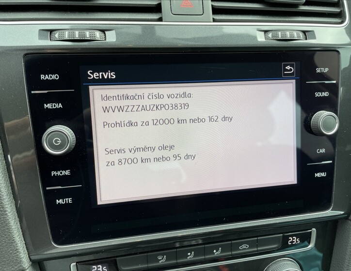 Volkswagen Golf 13