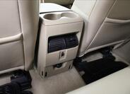 Ford Explorer 29