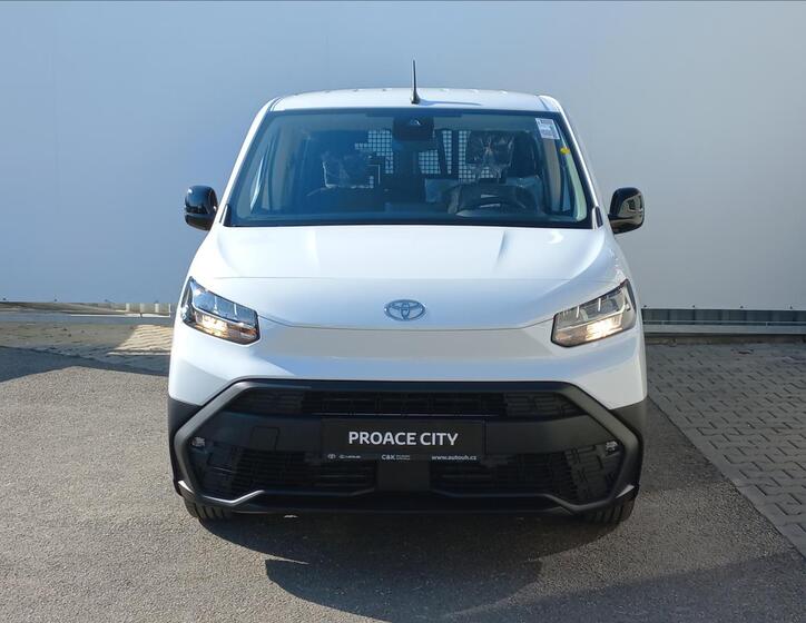 Toyota ProAce City 4