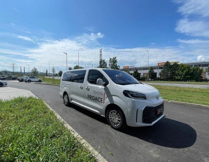 Toyota ProAce Verso 10