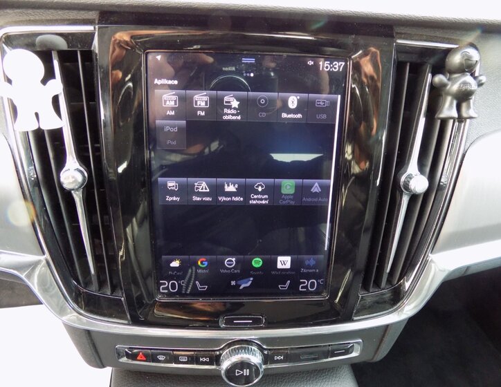 Volvo S90 26