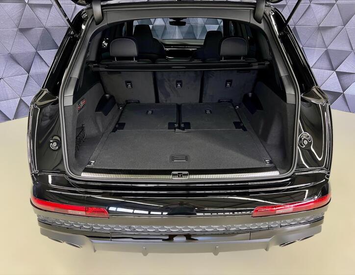 Audi SQ7 38