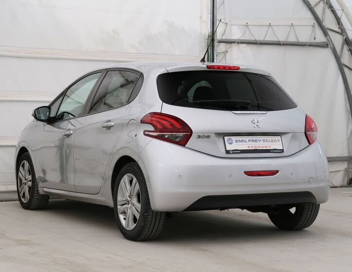 Peugeot 208 8