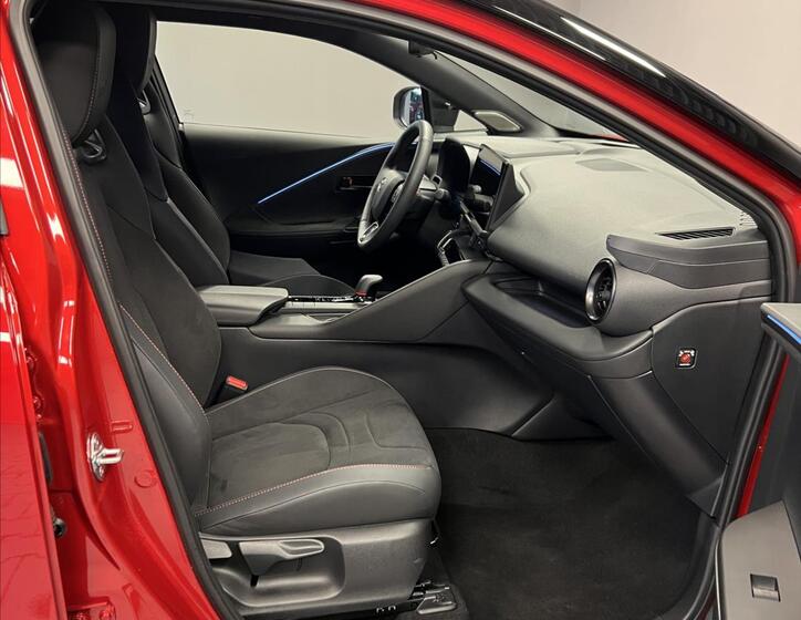 Toyota C-HR 7