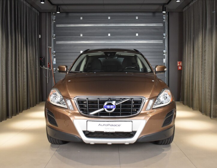 Volvo XC60 6
