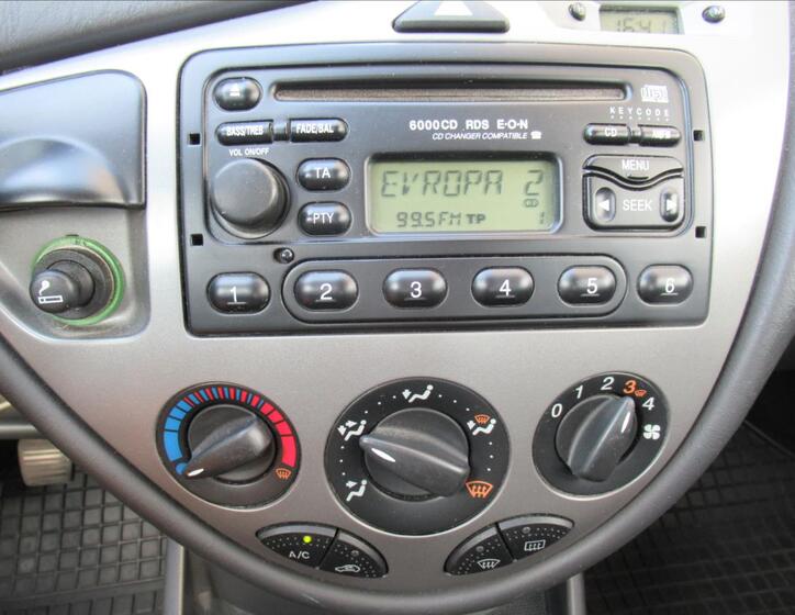 Ford Focus 16