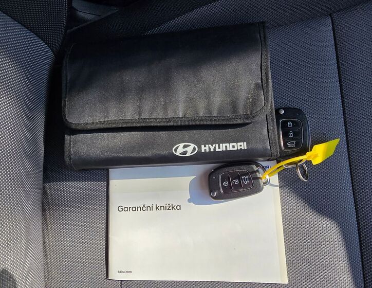 Hyundai i20 25