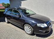 Volkswagen Passat 9
