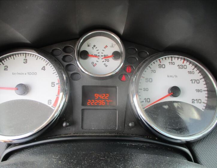 Peugeot 207 15
