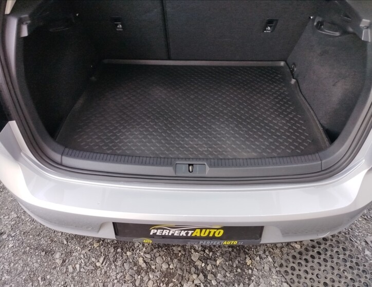 Volkswagen Golf 34