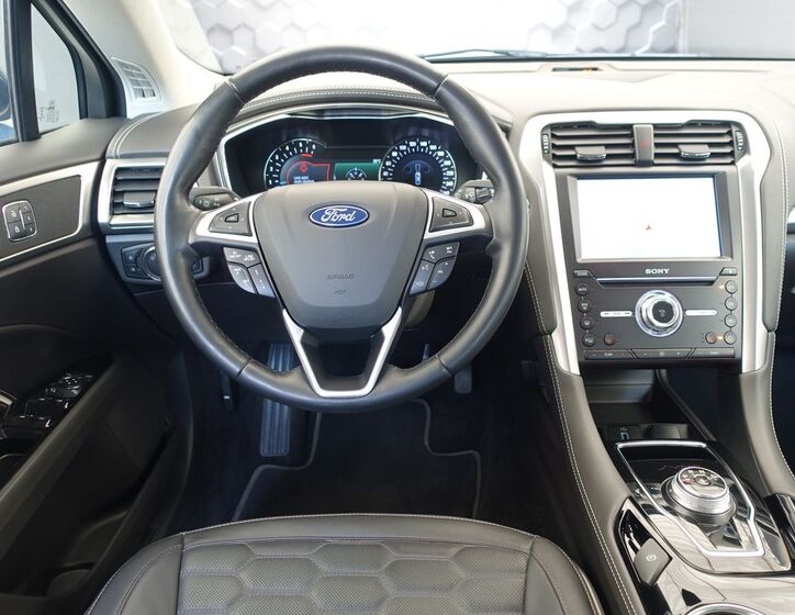 Ford Mondeo 9