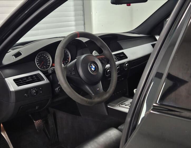 BMW M5 10