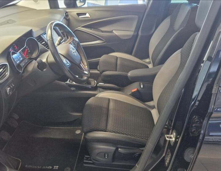 Opel Crossland X 9
