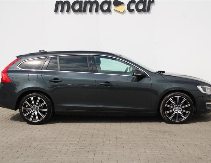 Volvo V60 8