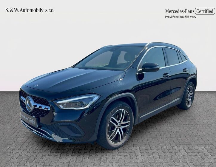 Mercedes-Benz GLA 1
