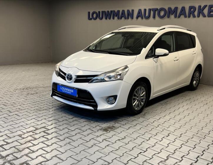 Toyota Verso 1