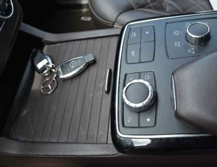 Mercedes-Benz CLS 13