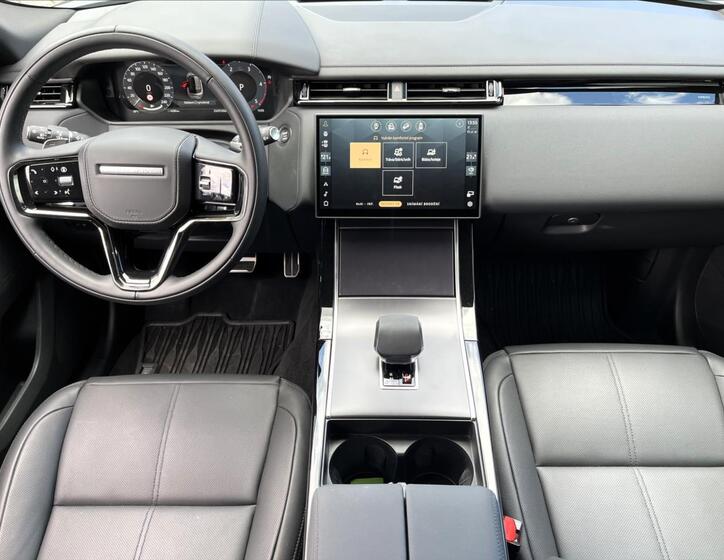 Land Rover Range Rover Velar 13