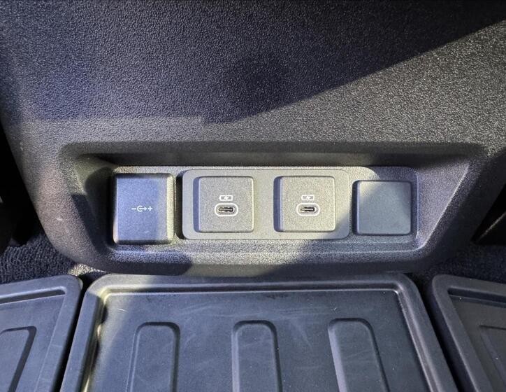 Land Rover Discovery 60