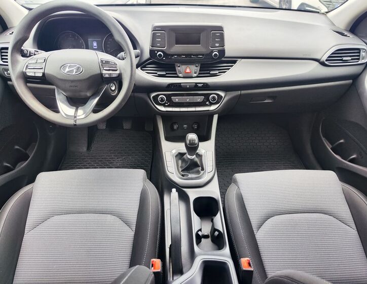 Hyundai i30 11