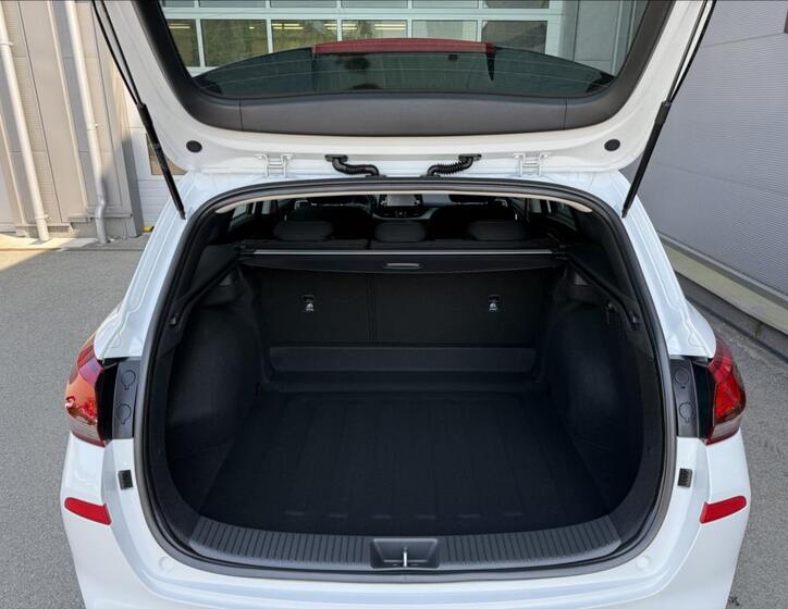 Hyundai i30 20