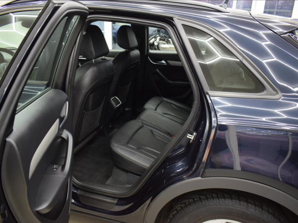 Audi Q3 9
