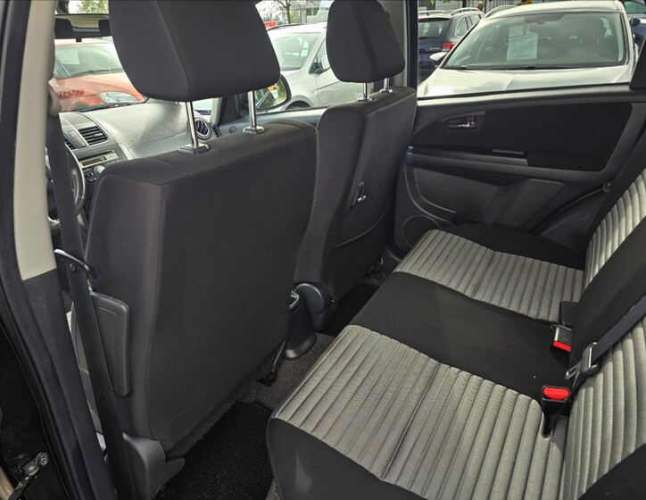 Suzuki SX4 20