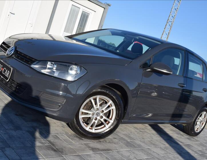Volkswagen Golf 1