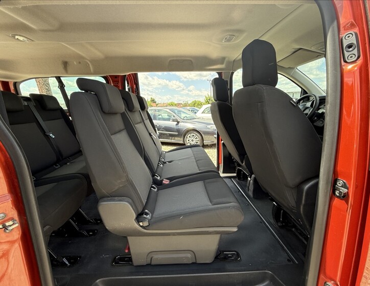 Peugeot Traveller 24