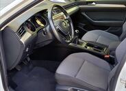 Volkswagen Passat 25