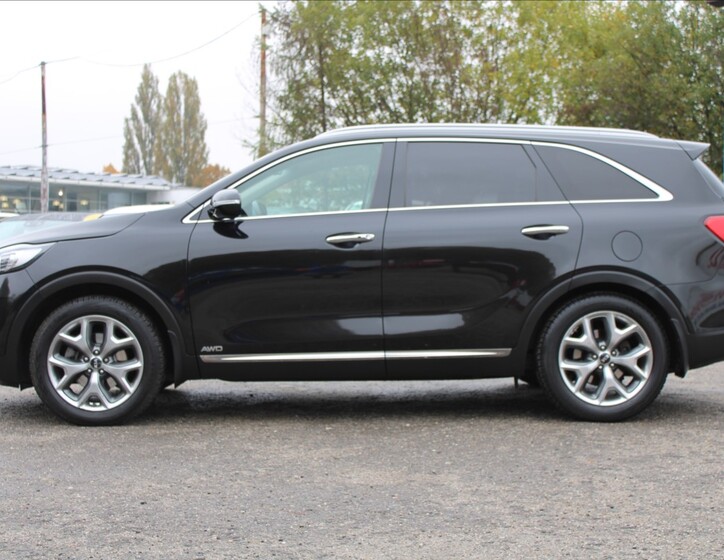 KIA Sorento 8